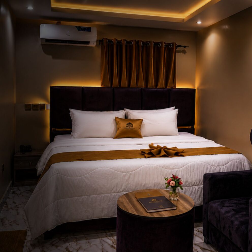 rooms-suites-Golden-Garden-Hotel